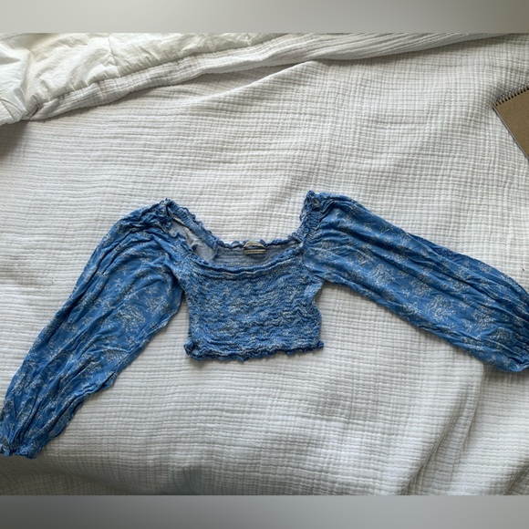 Floral Cropped Longsleeve 💙 - Picture 2 of 3